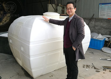 Acqua di plastica di HPT3000L Rotomoulding che trasporta i carri armati dal montaggio termoplastico